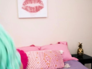 Aria Valencia invites Conor to make some sex video with her