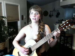 Brunette amateur webcam babe pleases pussy