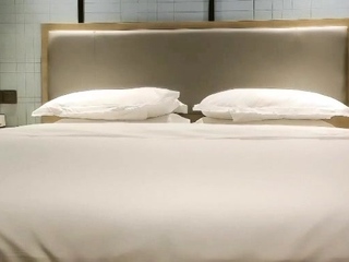 Brunette sorority teens wash brunette ass