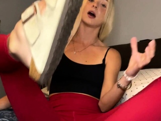 Classy blonde enjoys foot fetish