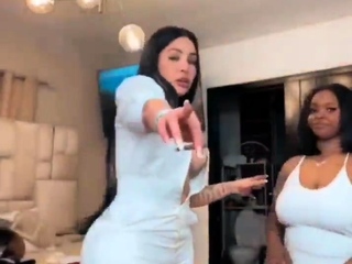 Cute amateur brunette naughty in solo jerking show on camera