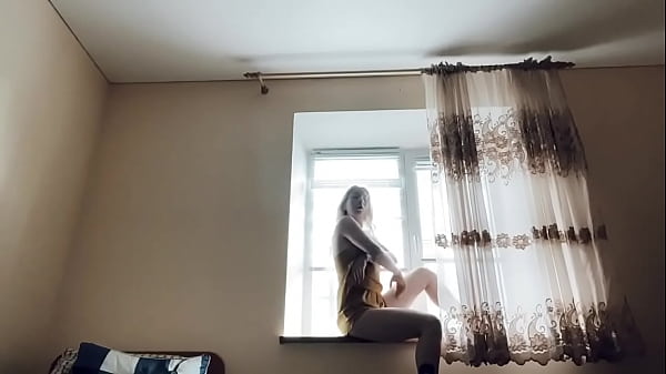 Cute teen quietly jerks off to the creampie in the room