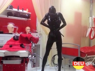 Kylie Marilyn im Studio Black Spa