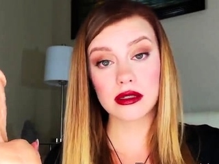 Very hot amateur thai teen girl toying her pussy on cam