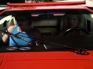 Amateur MILF enjoying having anal sex