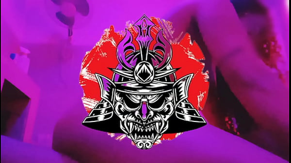 Teen crespa sólo hace su trabajo, sabe chupar y dar buenos sentones rompeverga