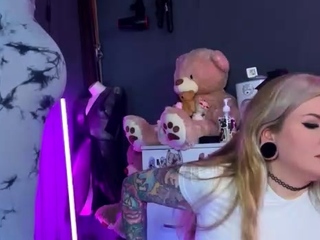 Vulva rubbing close up with blonde handling monster dildo